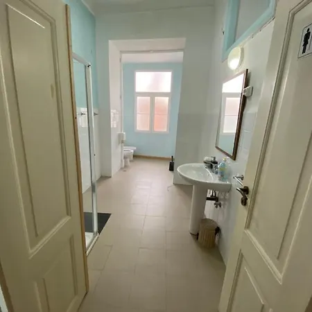 Modern Chiado 6 Guest house *